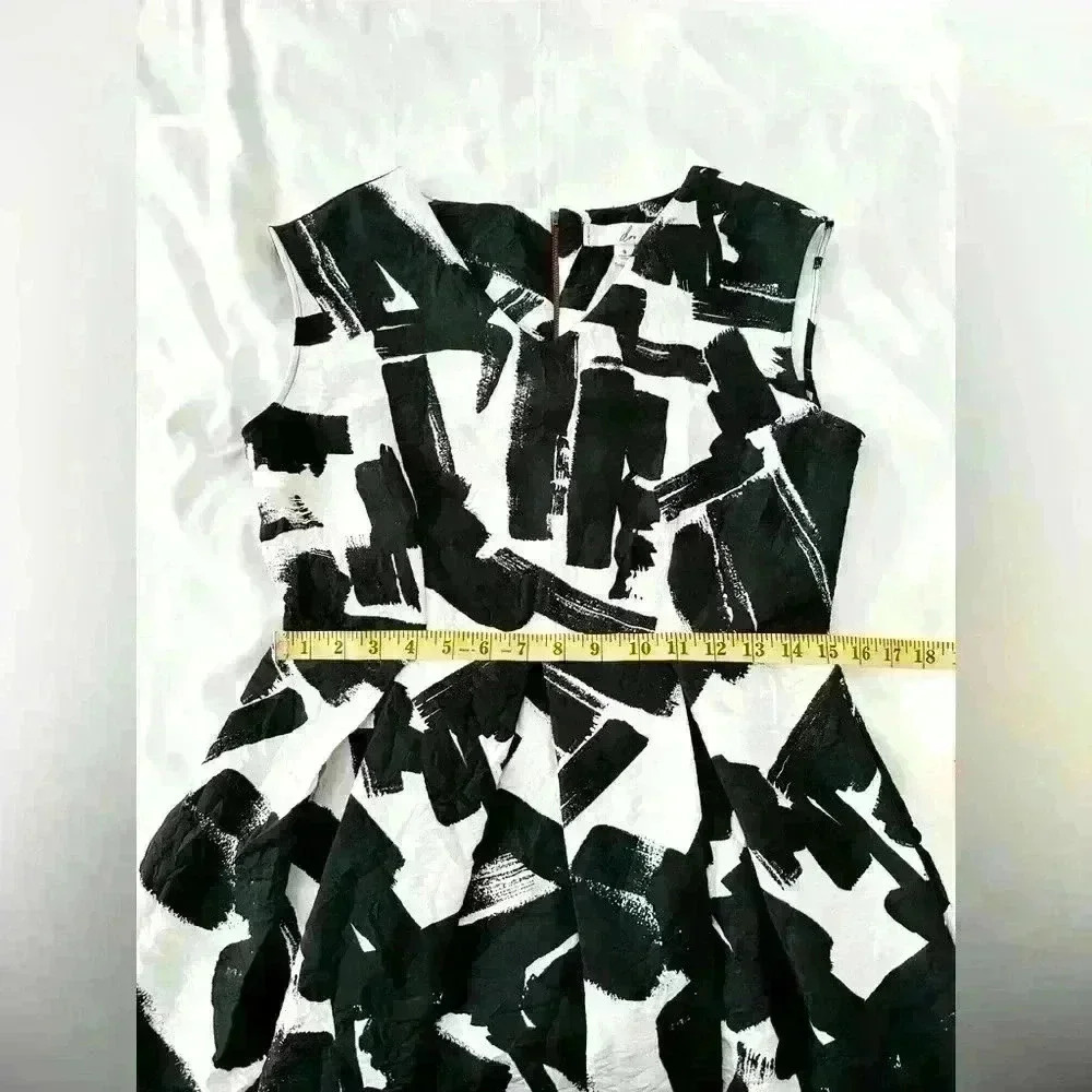 Doo Ri Black and White Women’s Dress Size 8 - Picture 6 of 12